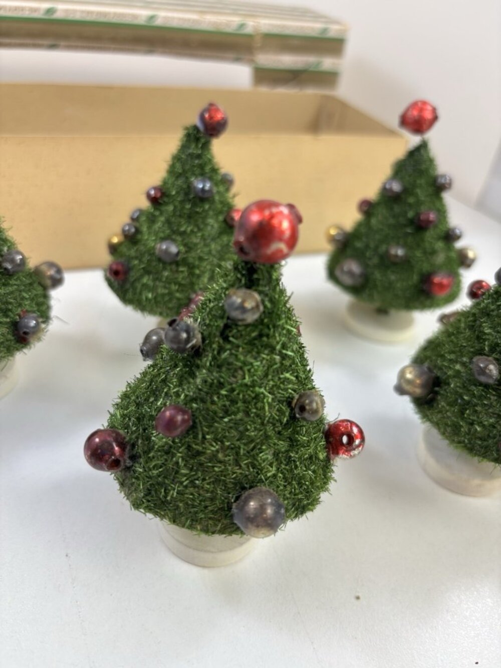 Merry Miracles Green Christmas Trees Box Of 5 Mercury Glass Holiday Japan 1950s - Picture 4 of 8